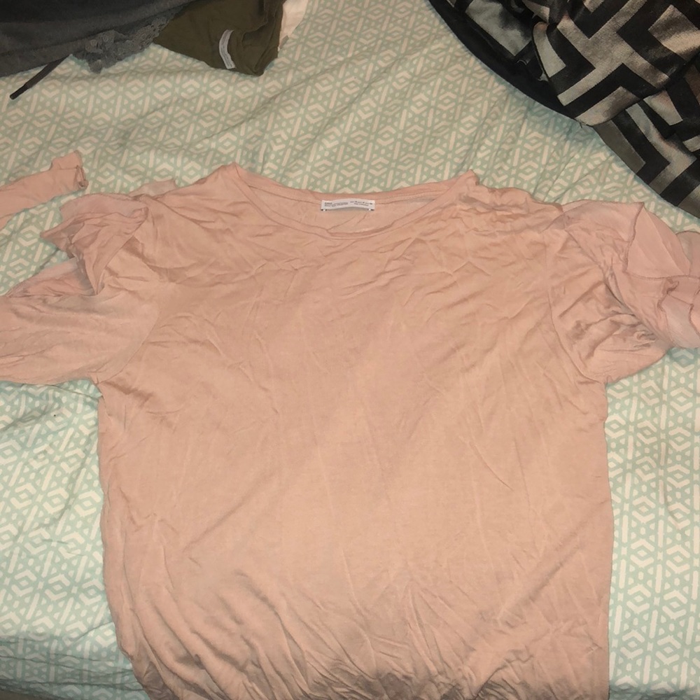 Open shoulder shirt